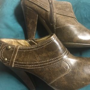 Seychelles size 10 heeled bootie